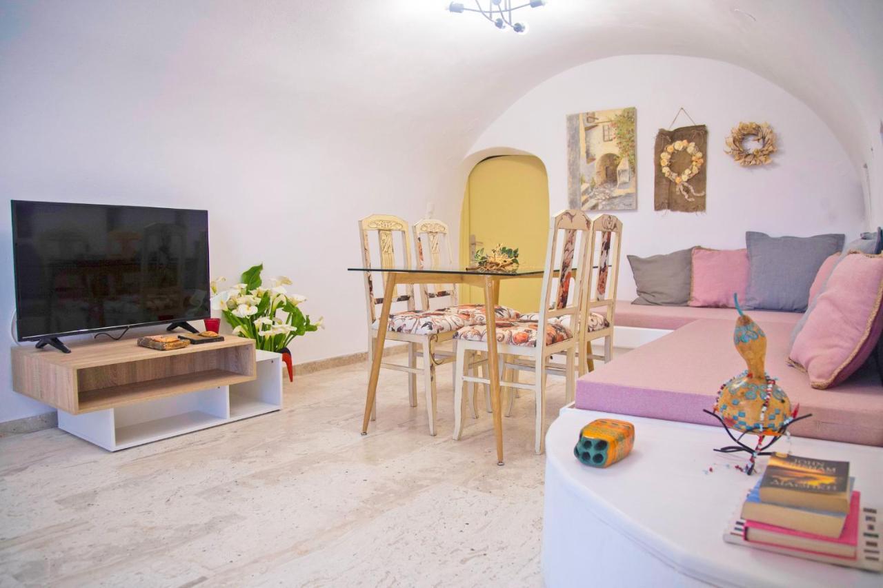 Areopolis Art Appartement Buitenkant foto